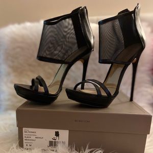 Sexy 4’ heel is a show stopper